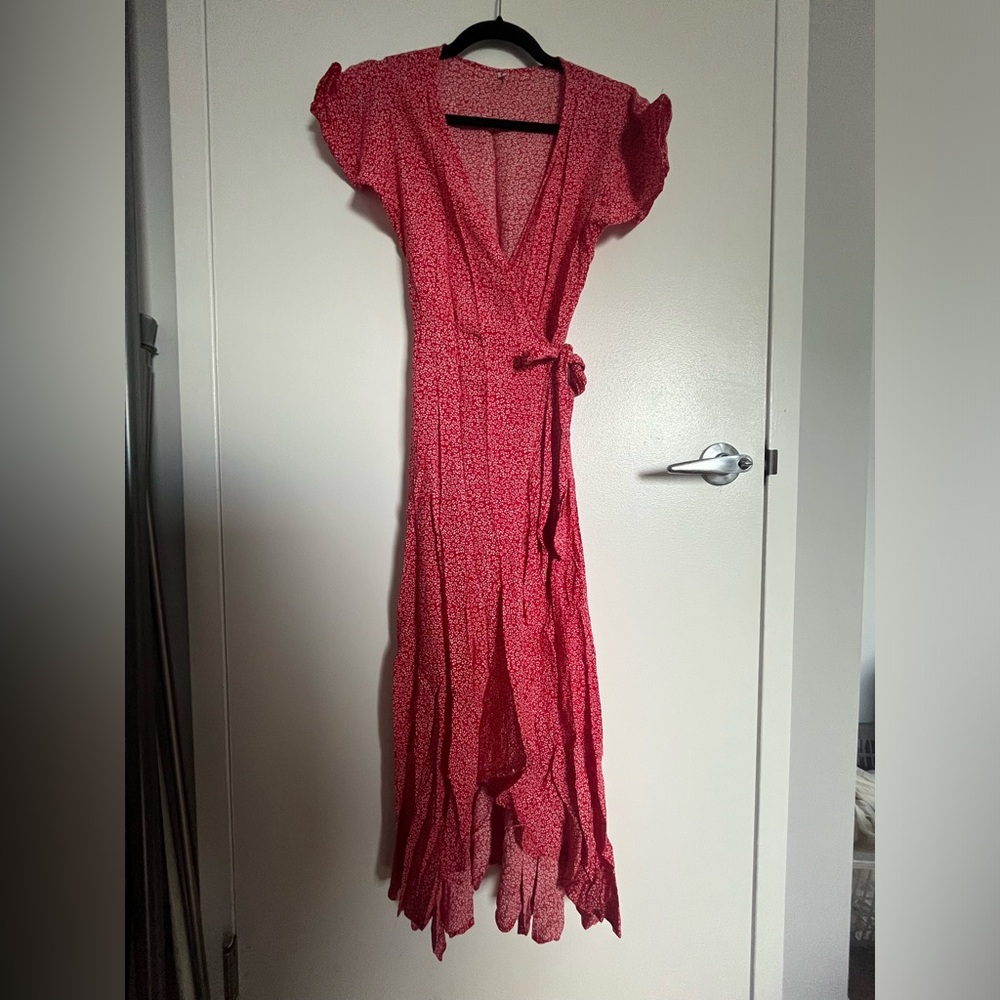 Red and white floral wrap dress, sz medium